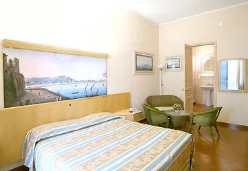 Rex Lifestyle Hotel Nápoly 3*,